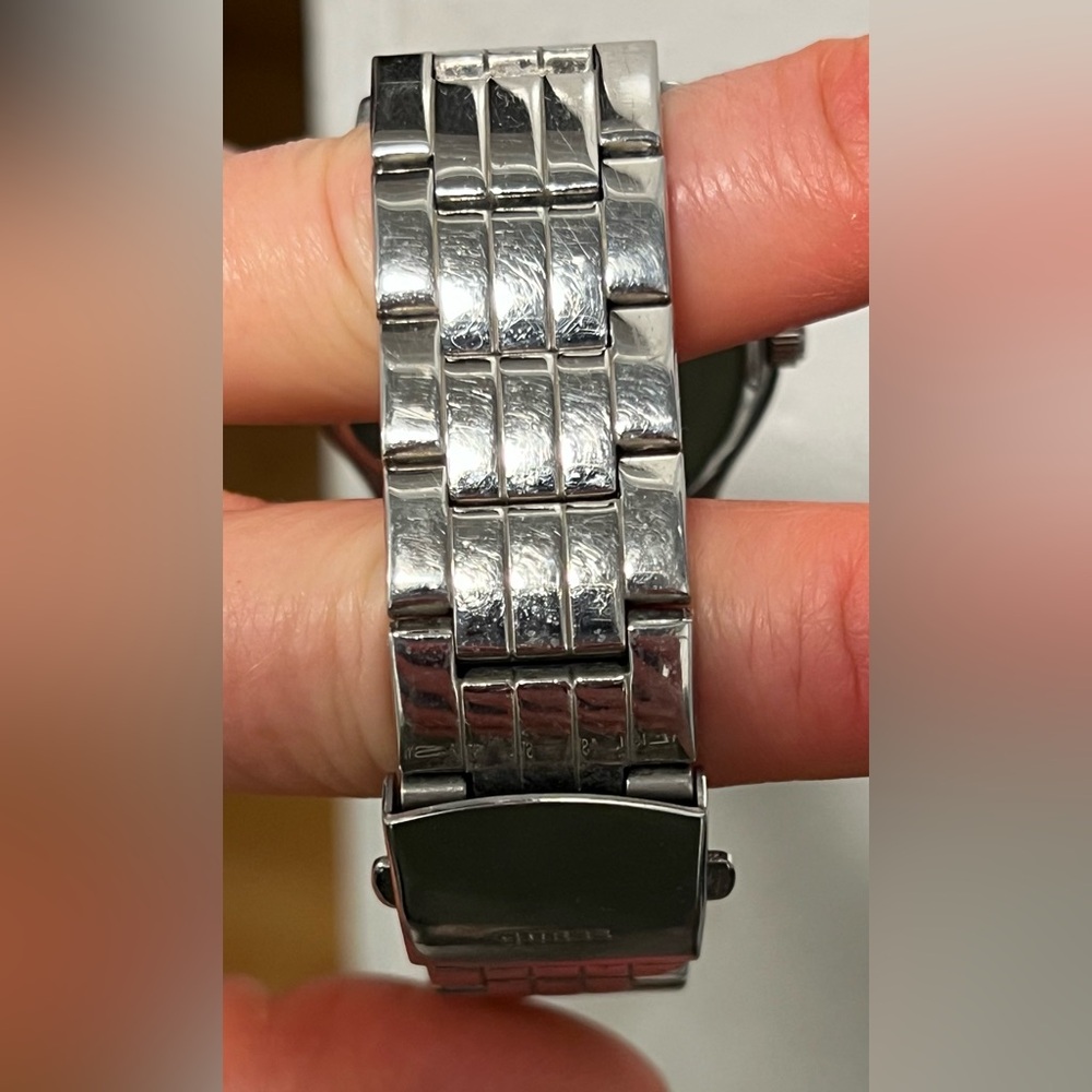Guess Watch - Picture 3 of 4